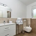 Nook Risika