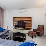 Nook Villa *