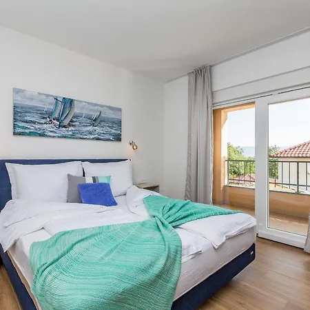 Nook Villa *