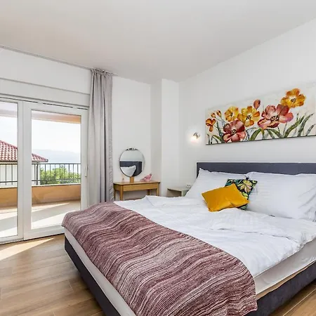 Nook Villa