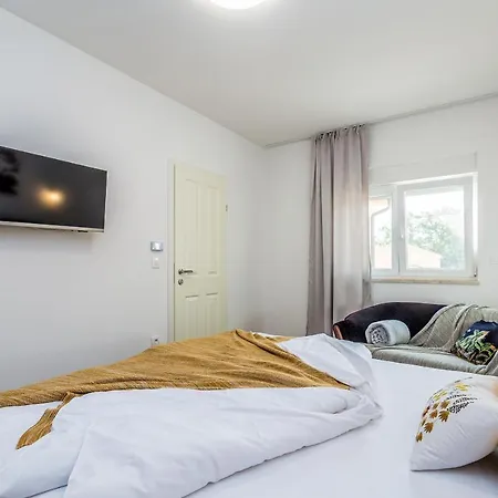 Nook Villa Risika