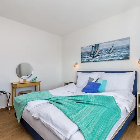 Nook Villa Risika