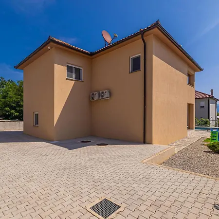 Nook Villa *